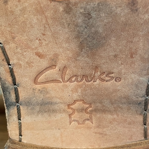 Clarks Clarkdale Arlo ankle Chelsea boot suede leather almond toe pull on work 8 - Picture 8 of 11